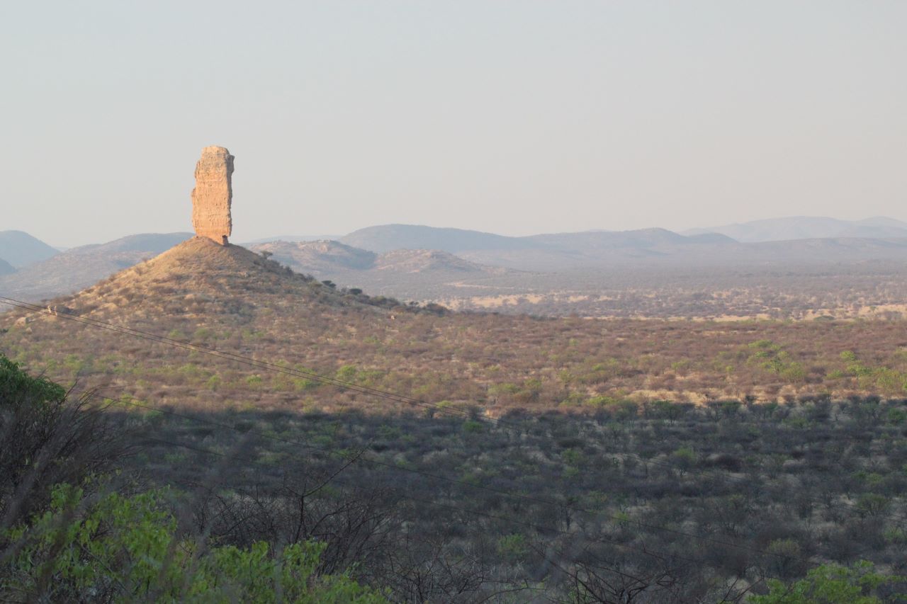 Explore Vingerklip (Finger Rock)